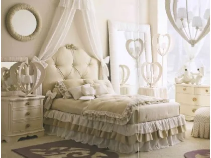 Letto per cameretta per bambine in stile romantico